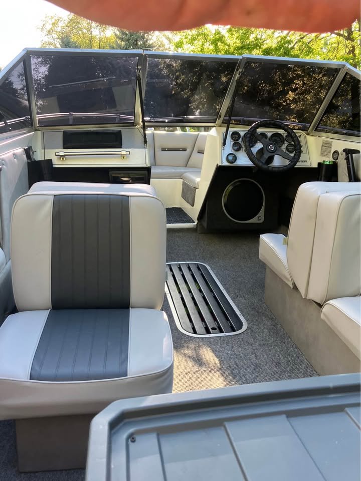 Rinker V-190 Deck Boat with trailer (needs nothing) - Boats - Bradley ...