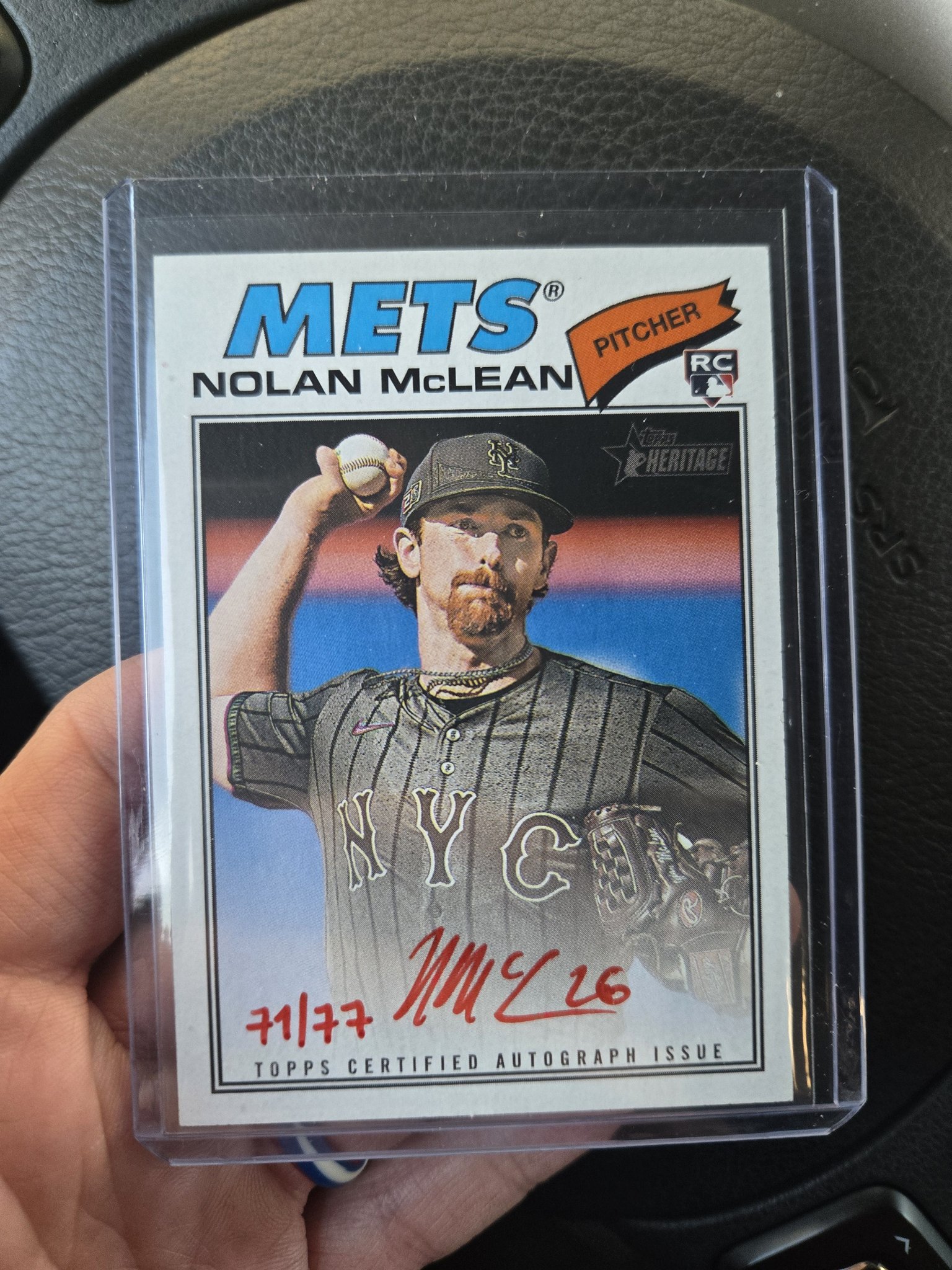 Topps Heritage coming through with a beautiful red ink auto ?