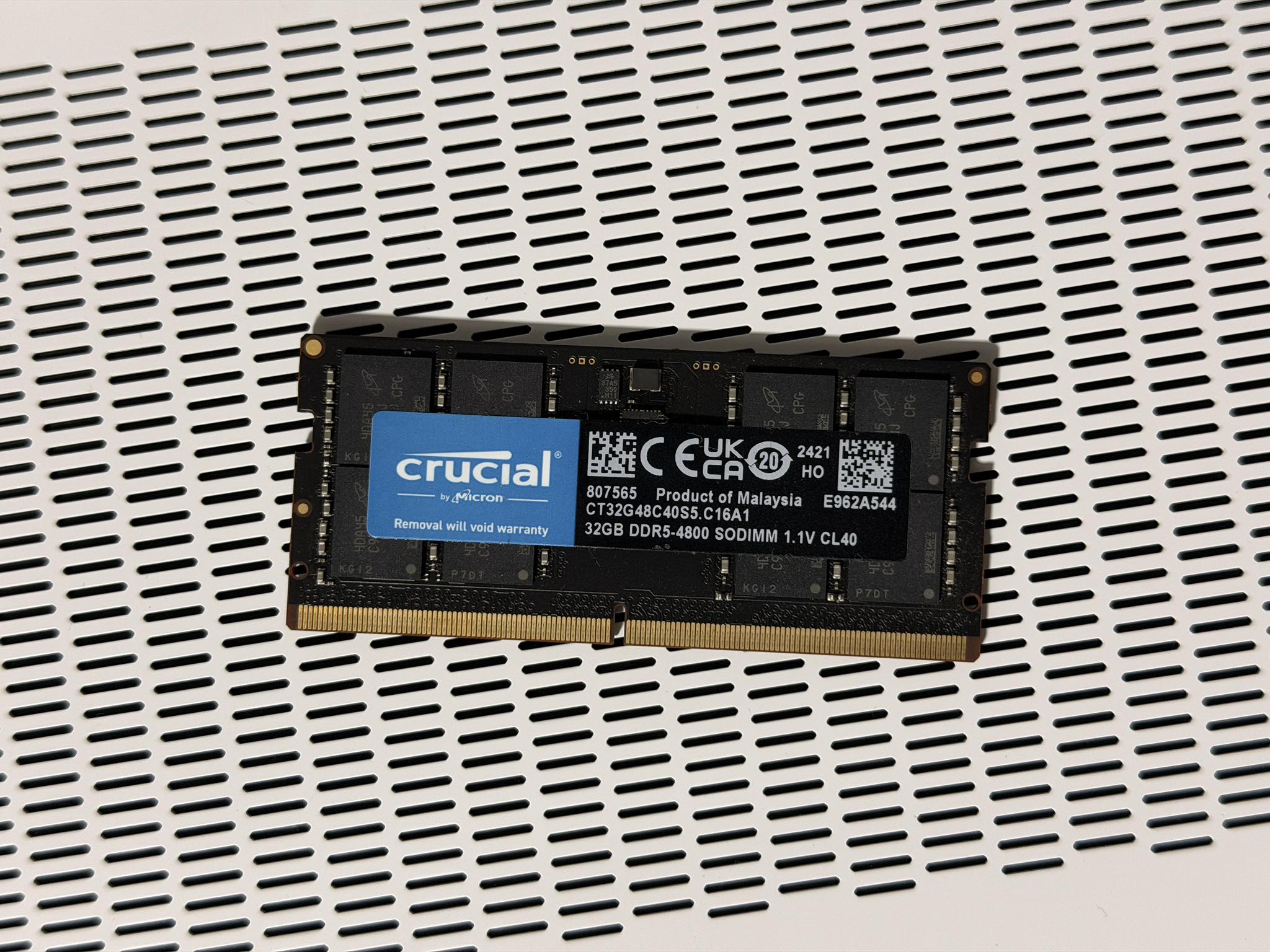 ? CRUCIAL 16GB DDR4 3200 Sodimm ? Specs: Technology: DDR4 Module 