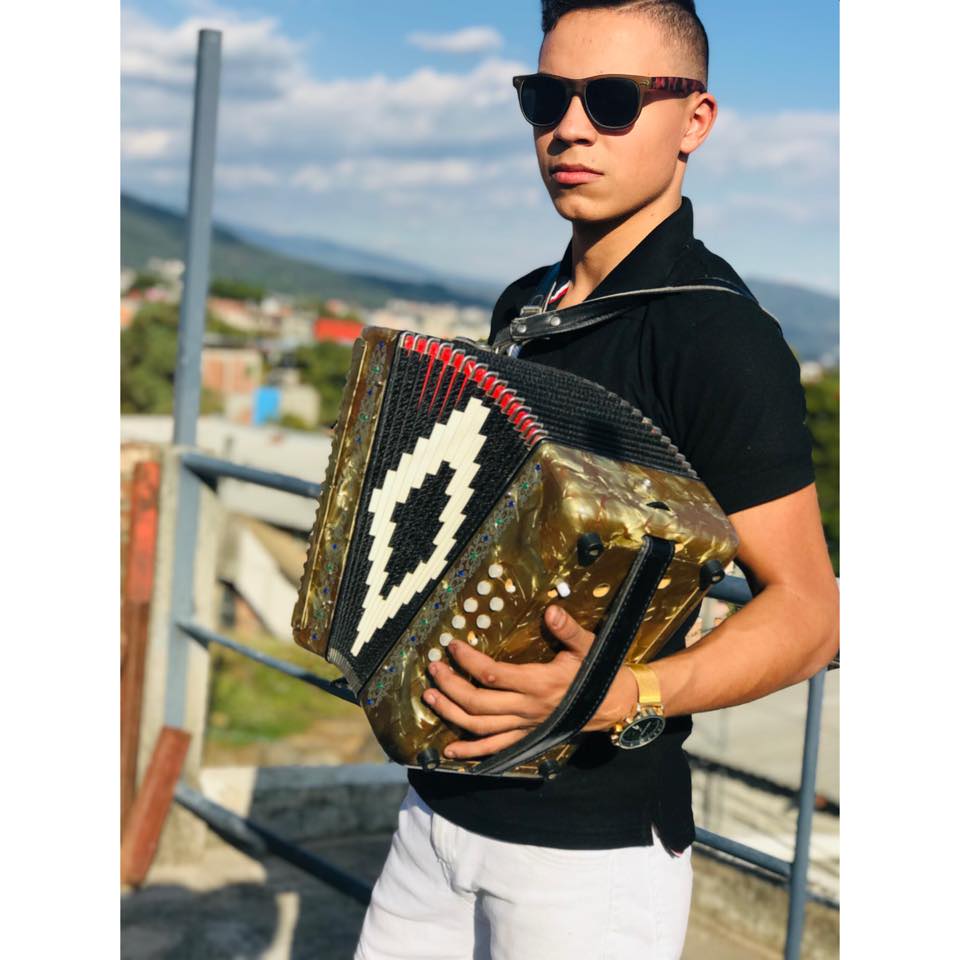 Johnny Piñón
