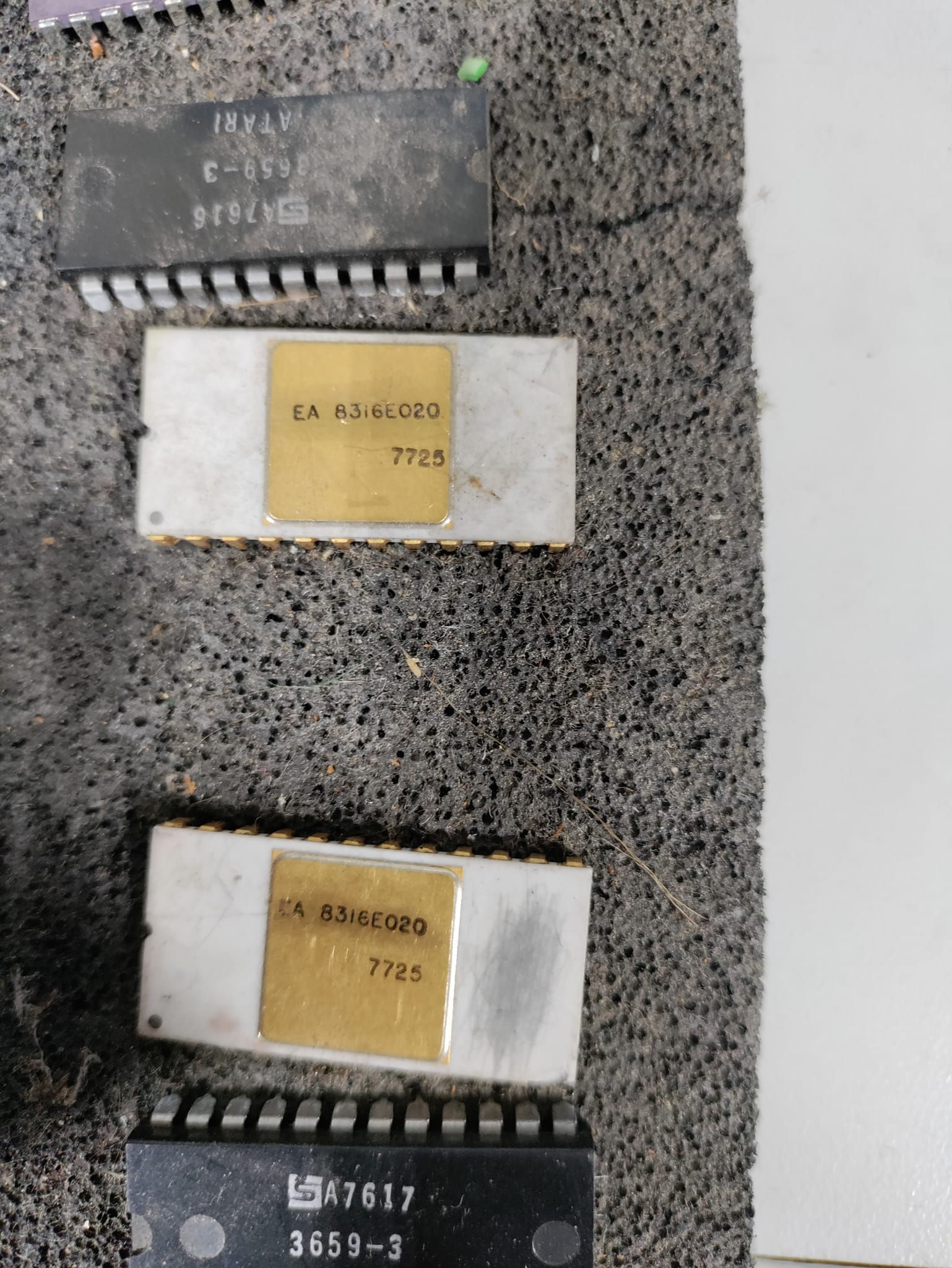 DAC701KH Digitale/Analogico Convertitore Di D/A Burr-Brown 16-Bit CDIP-24