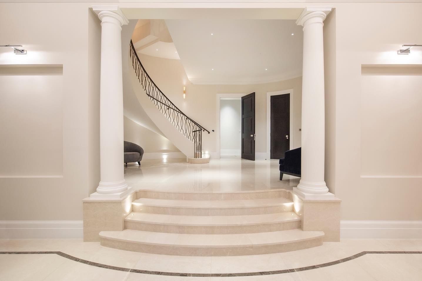 Ascot Design - A beautiful example of interior...