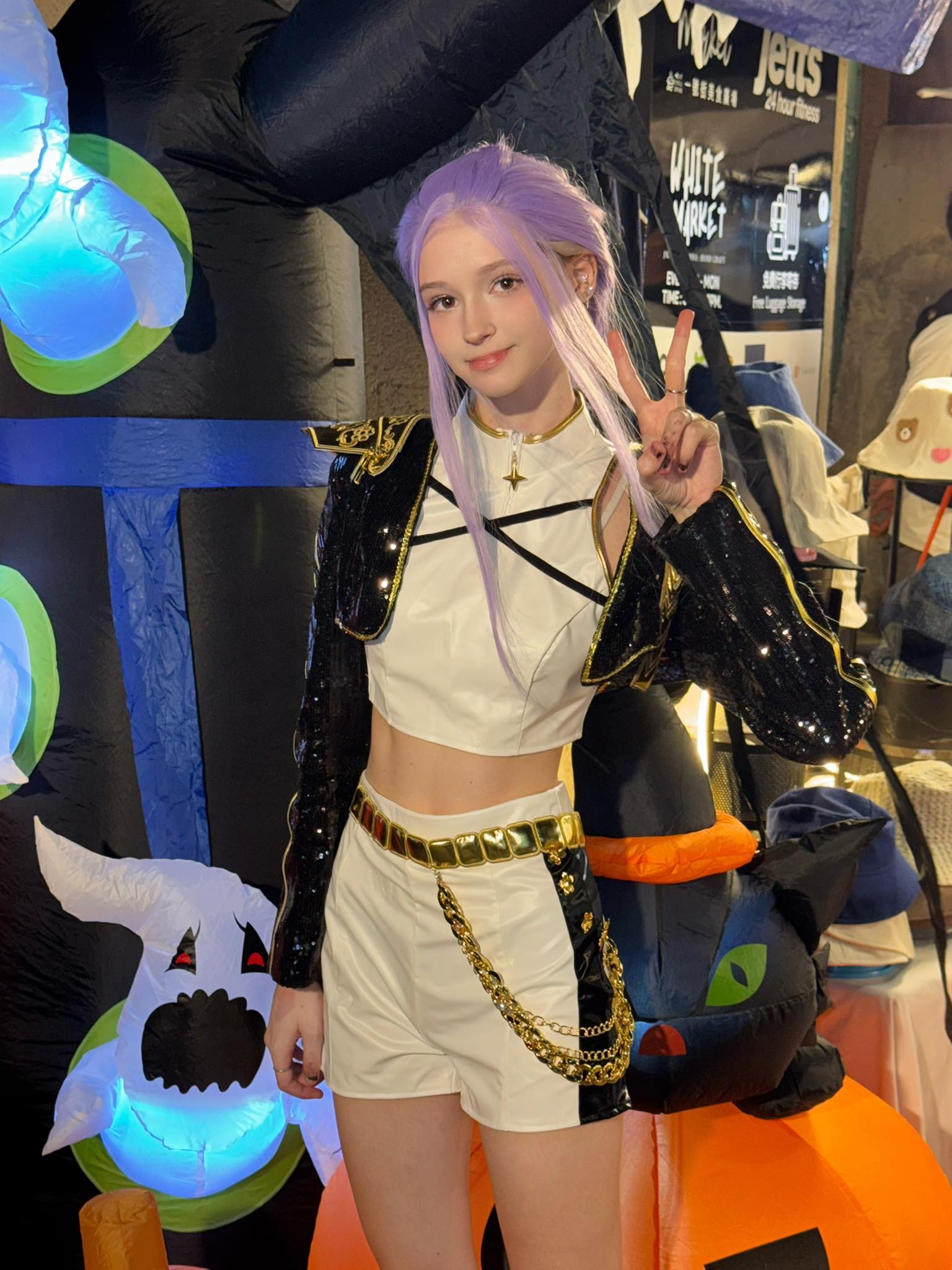 Eve - Rumi pic from halloween 🤲 Im so inactive lately but I have the ...