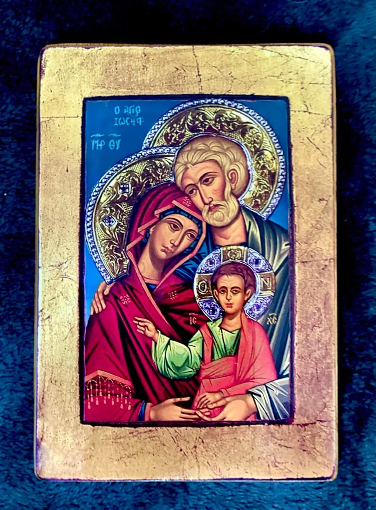 ⚜️HOLY FAMILY ICON⚜️ Icon mounted on... - Articulo Religioso | Facebook