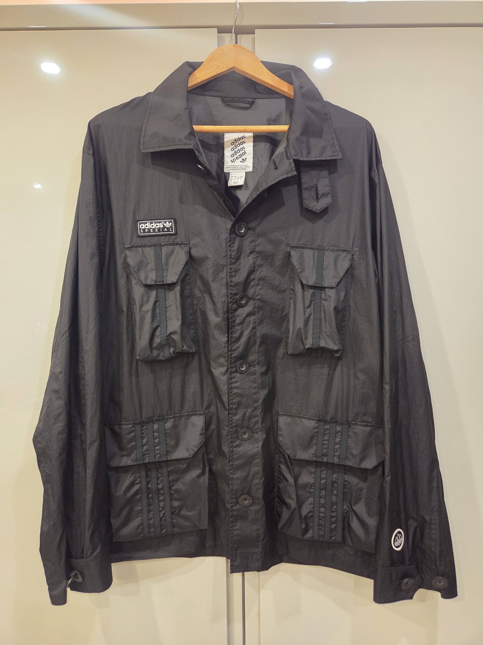 STUNNING BLACK HASLINGDEN JACKET