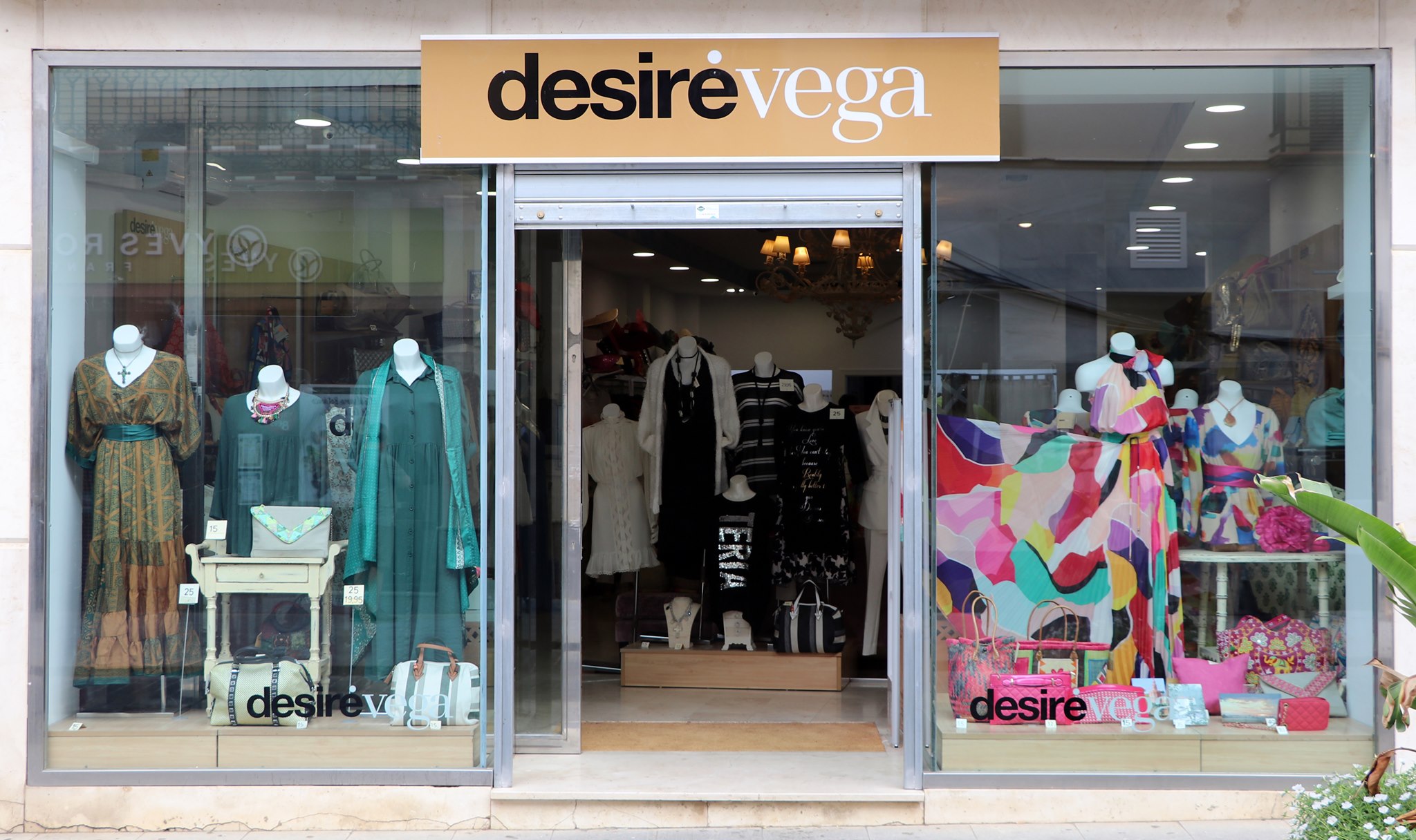 desiré vega Home