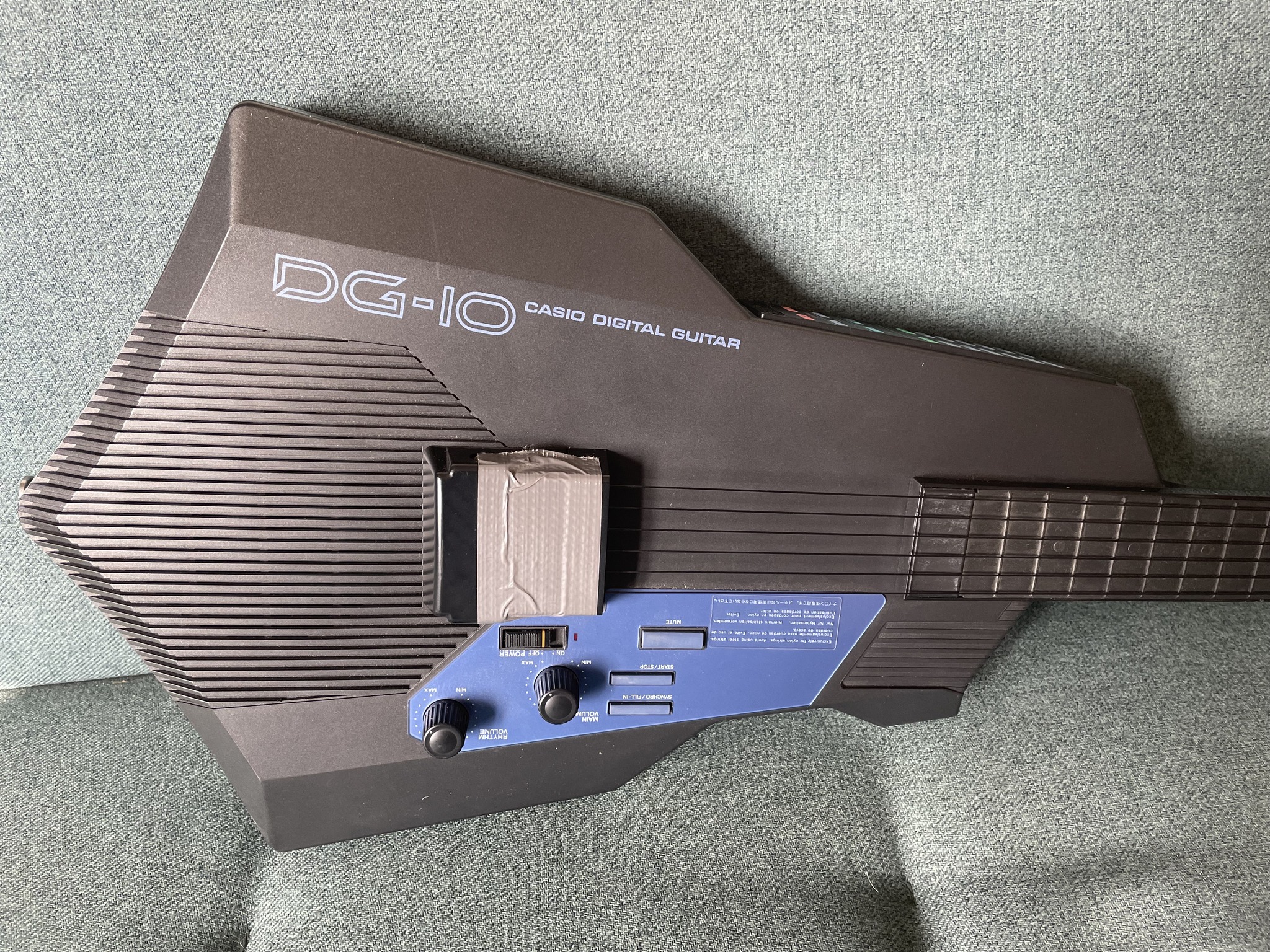 Casio DG-10 digital guitar review