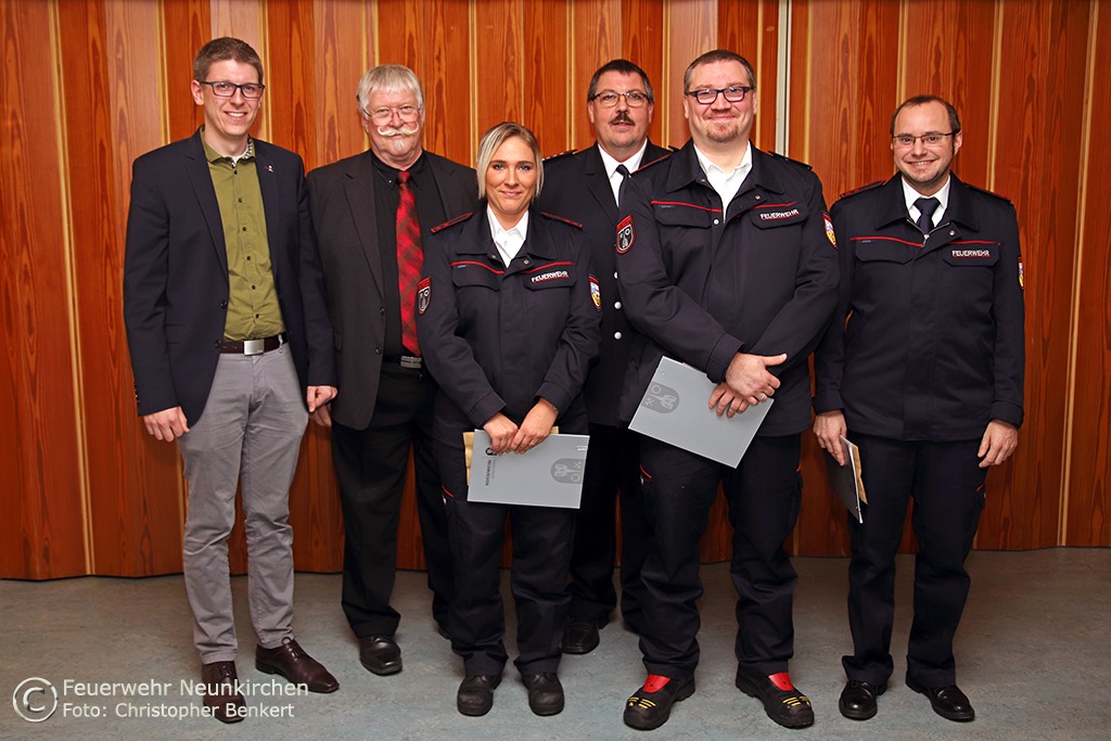 Freiwillige - Neue Hauptfeuerwehrfrau bei der Feuerwehr Neunkirchen ist ...