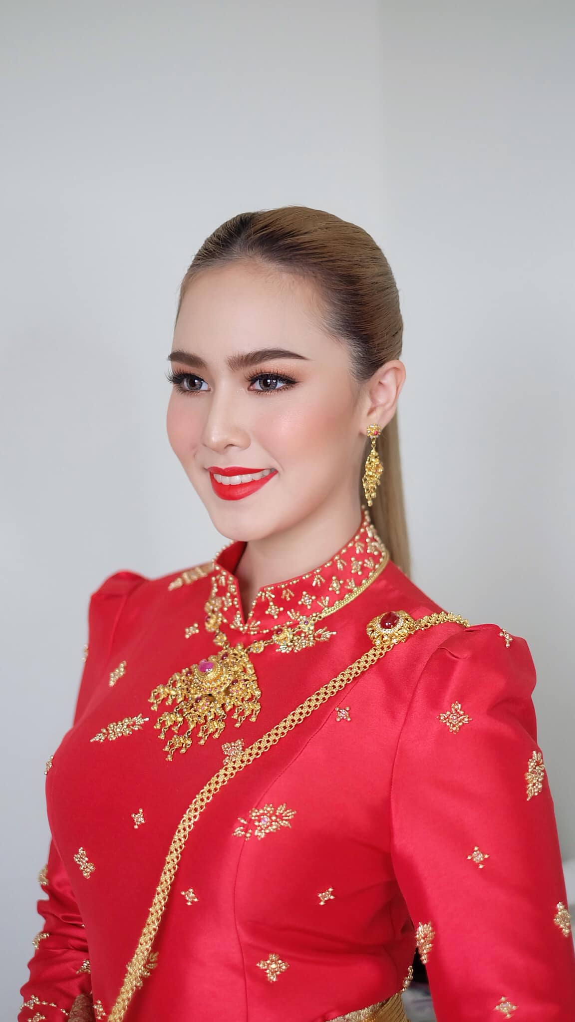 Makeup by สุขสม... Marry Dream Wedding House By สุขสม