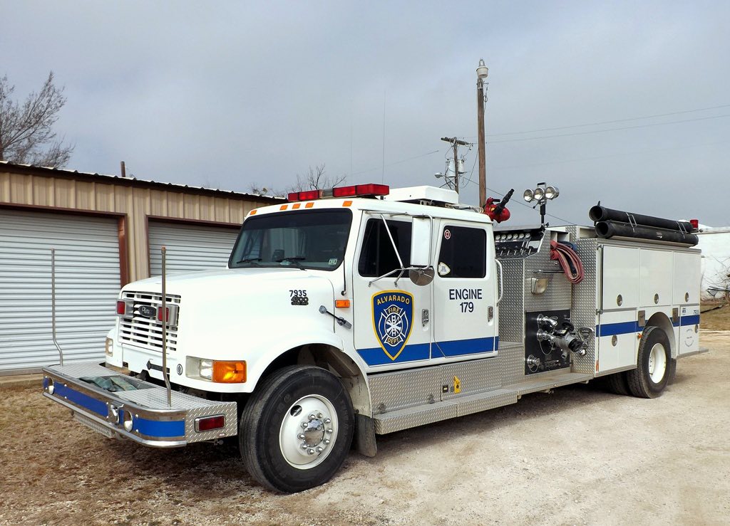 1996 international 4900 fire engine still in service | Alvarado, TX