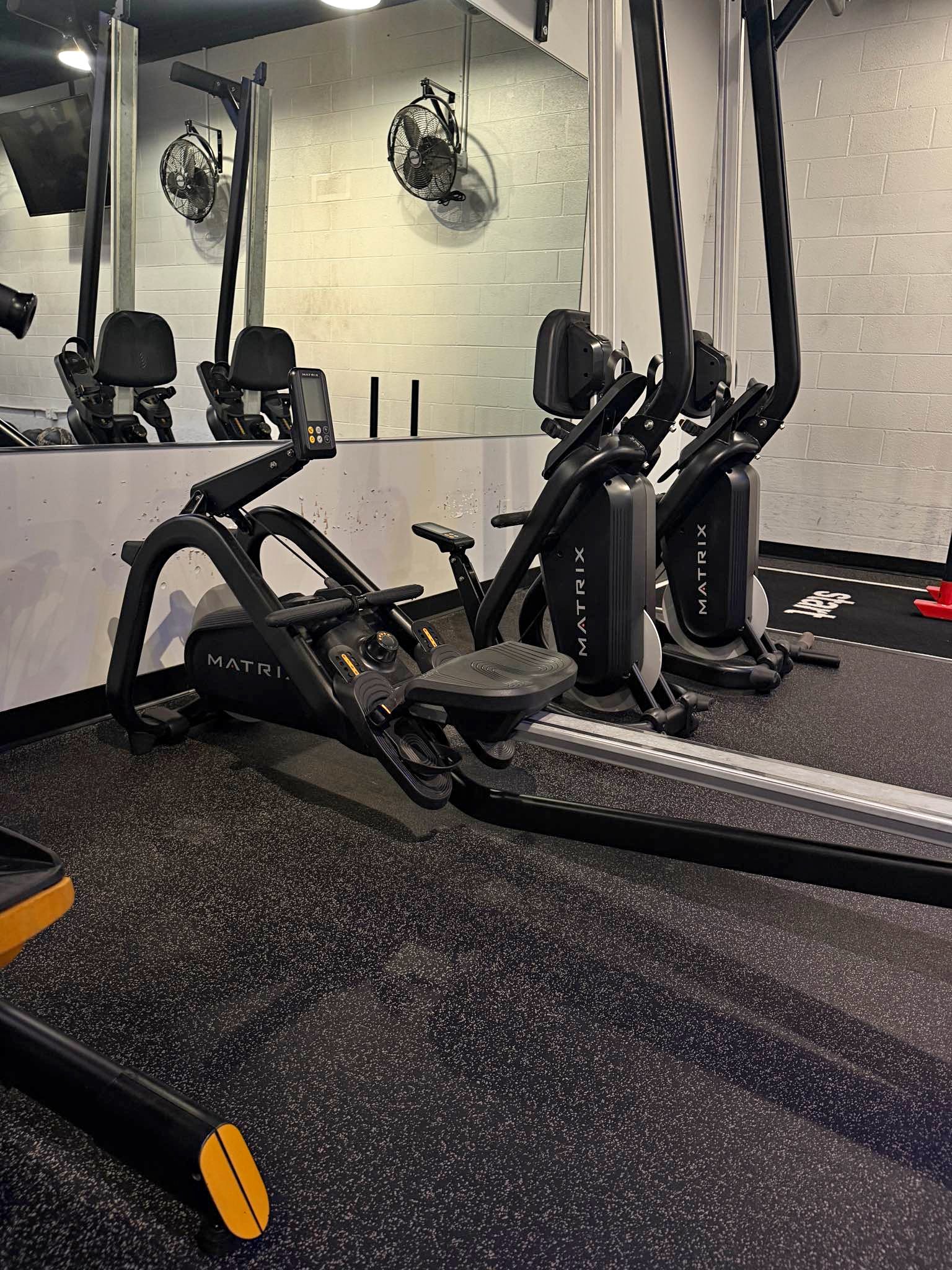 Newport Challenge AR Fluid Rower - Rowing Machines - Clarksville ...