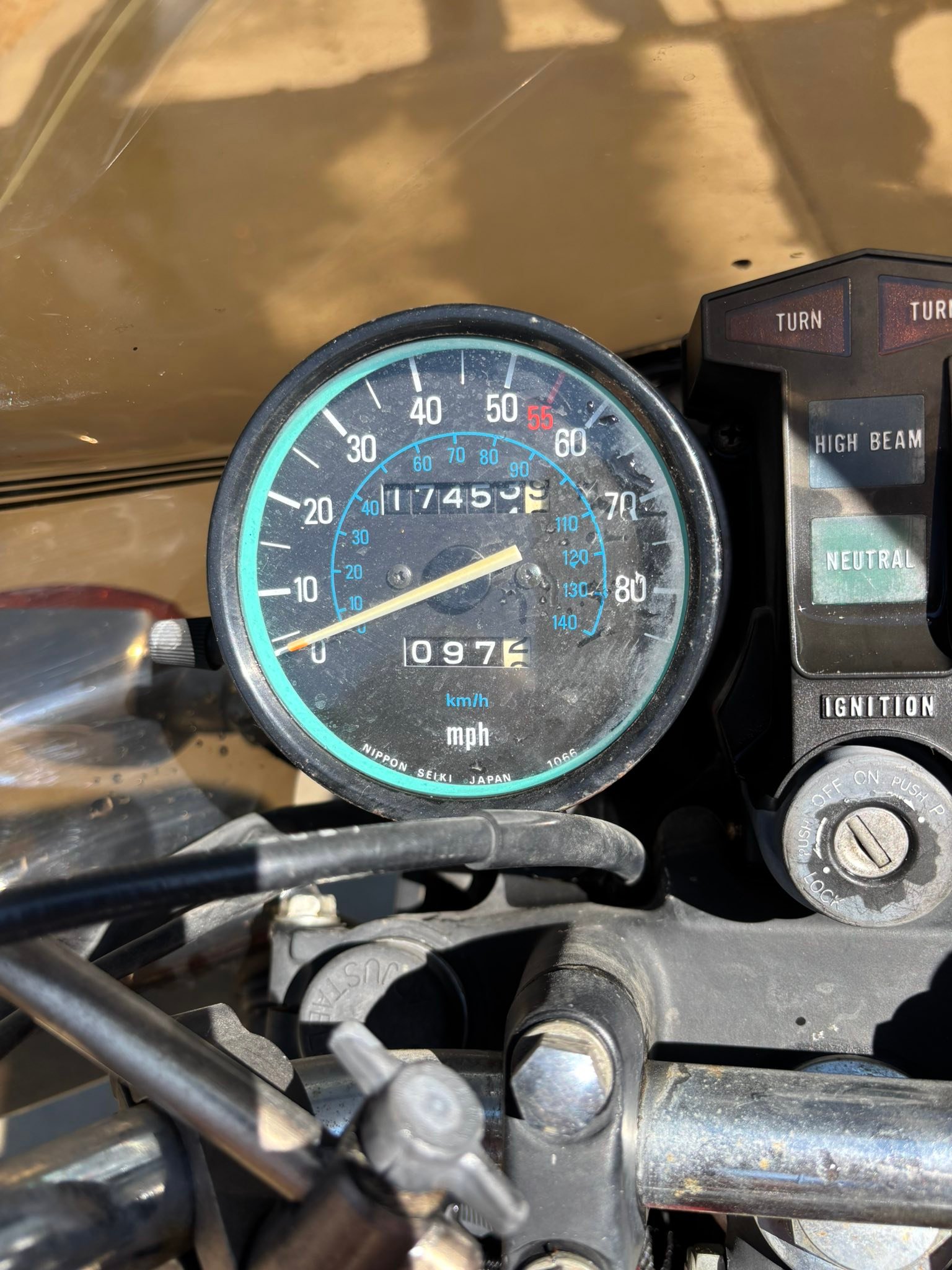 KZ−550スピードメーター