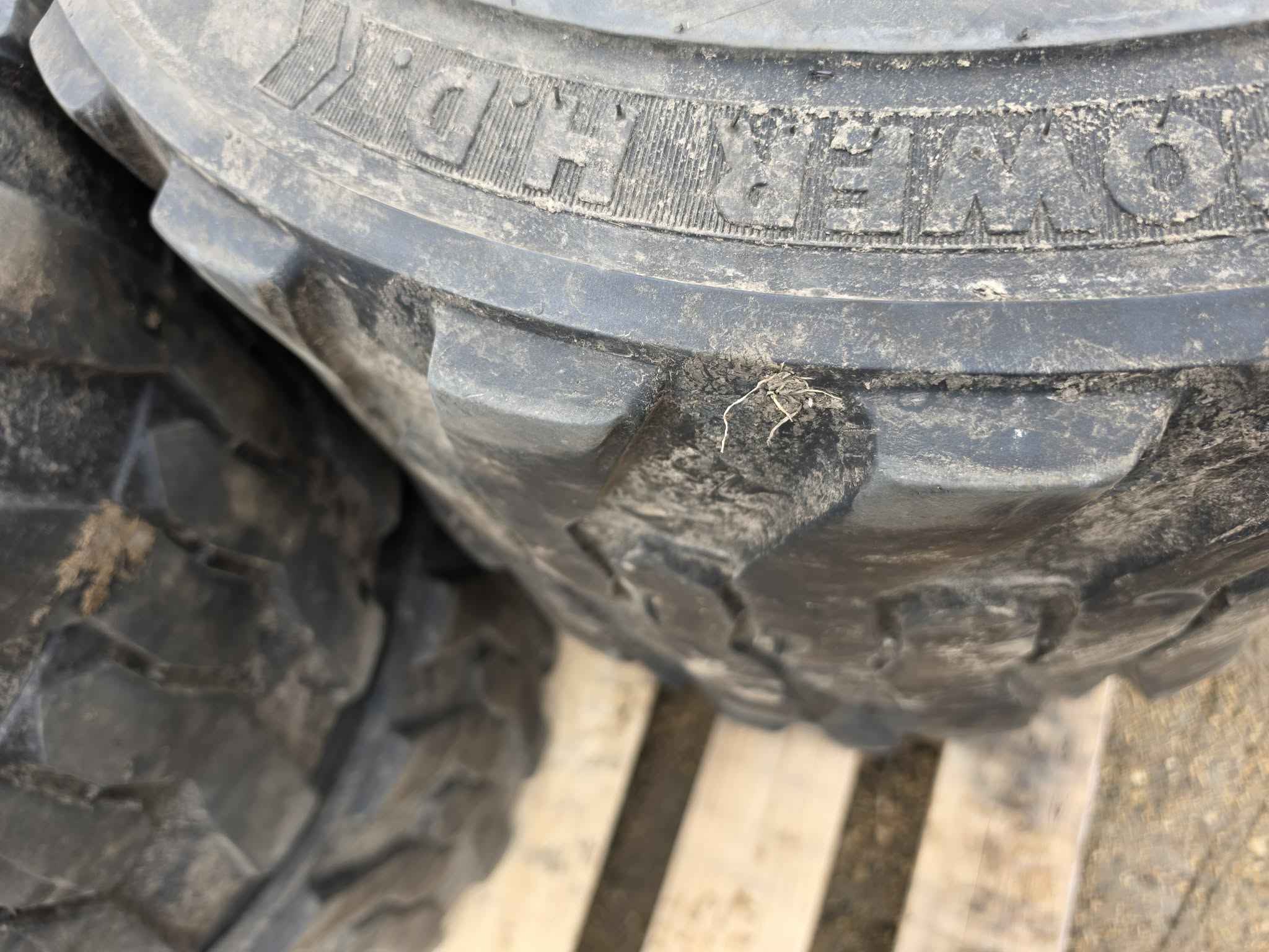 Super float skid steer tires - Car Wheels, Tires & Parts - Starbuck ...