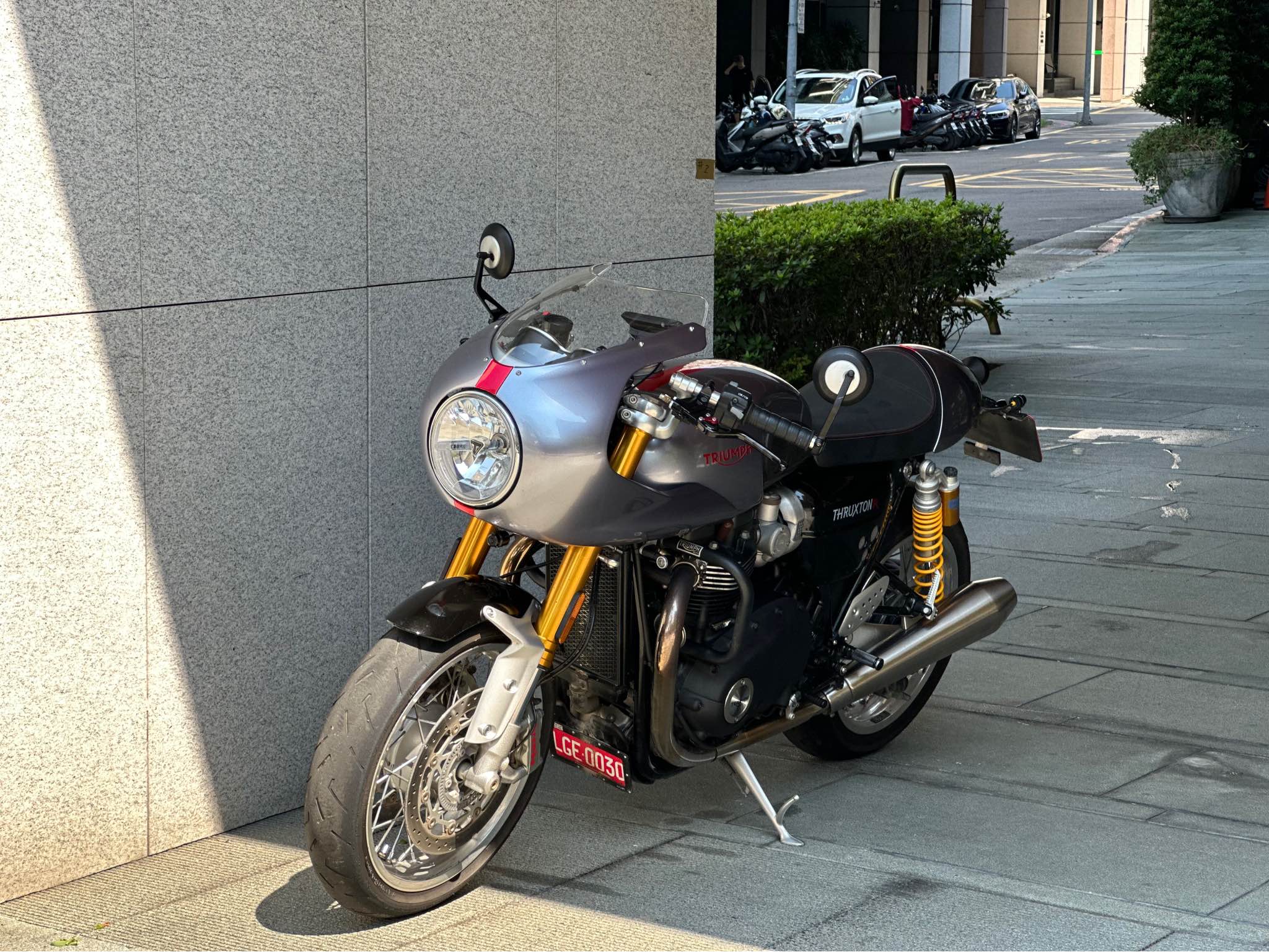 二手機車買賣販售交易平台 | 🇬🇧車輛名稱：Triumph Thruxton R | Facebook