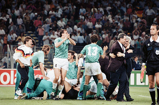 旧Wembleyラストマッチ England vs Germany '02WC 07/10/00 - England 0-1 Germany Hamann 14' The Final Game at Old