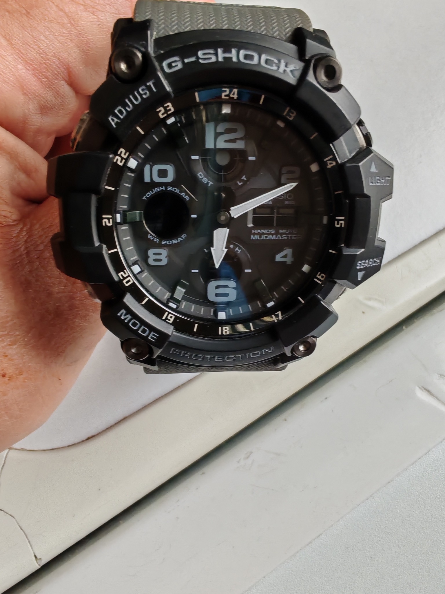 Dirt and mud resistant, invest in the GSG-100 timepieces to get 
