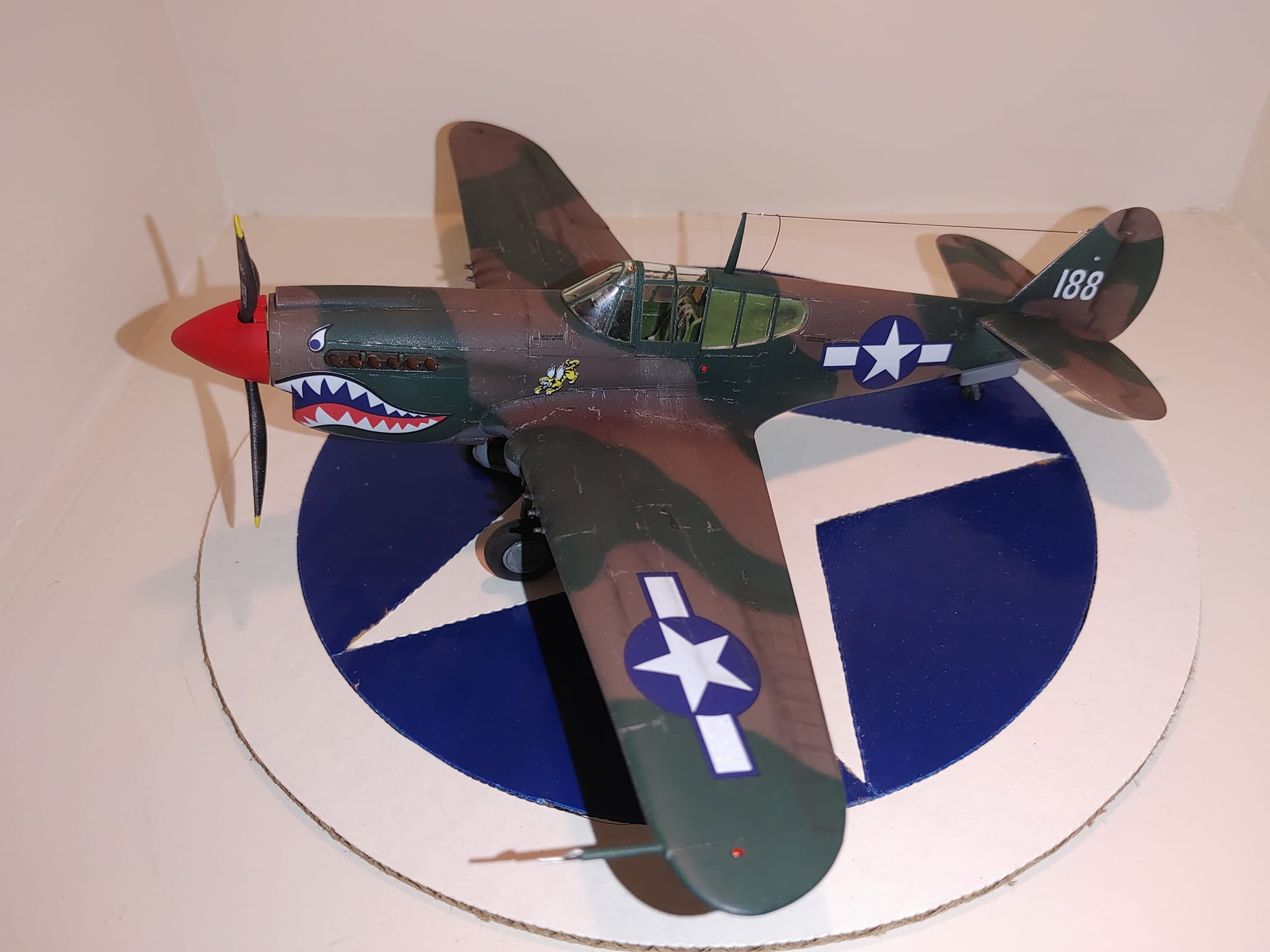 HobbyBoss P-40E Kittyhawk (80250) au meilleur prix sur