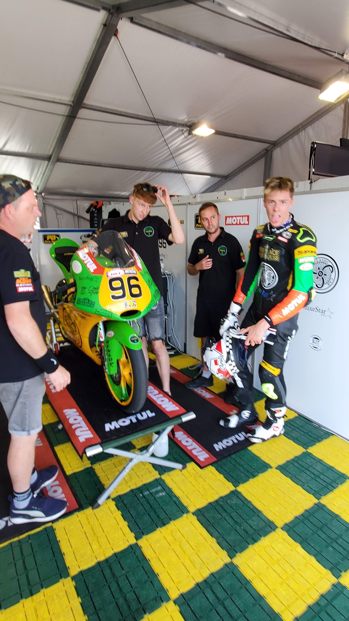 LuxeStar VIP Classic Racing Team