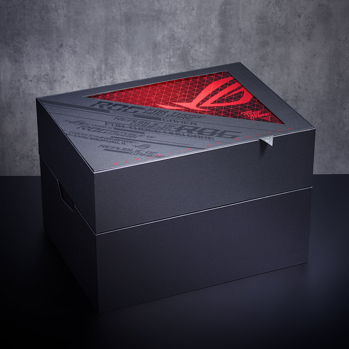 Guess what’s inside the box?... - ASUS Republic of Gamers