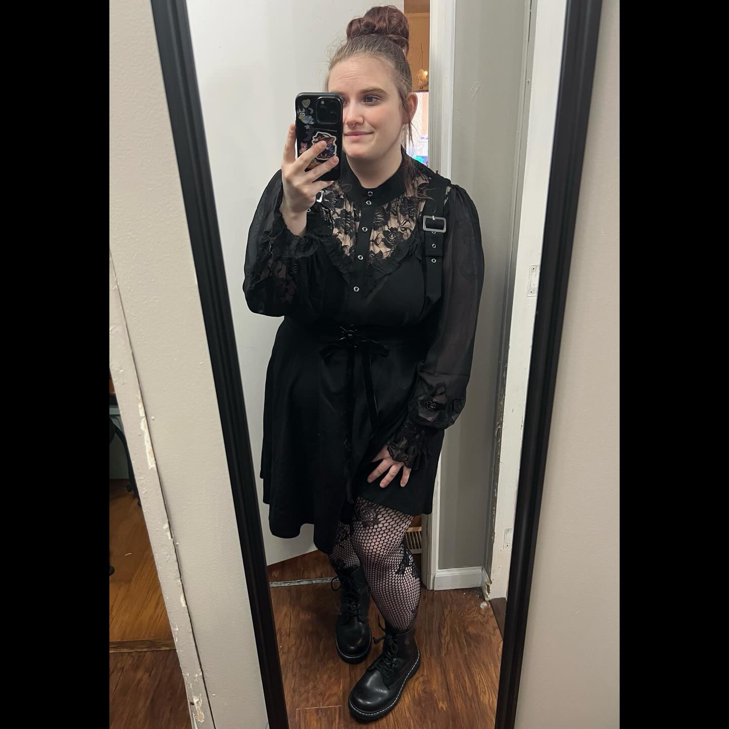 Help me decide which is better tights or fishnets for my Bad Omens Fit 🖤