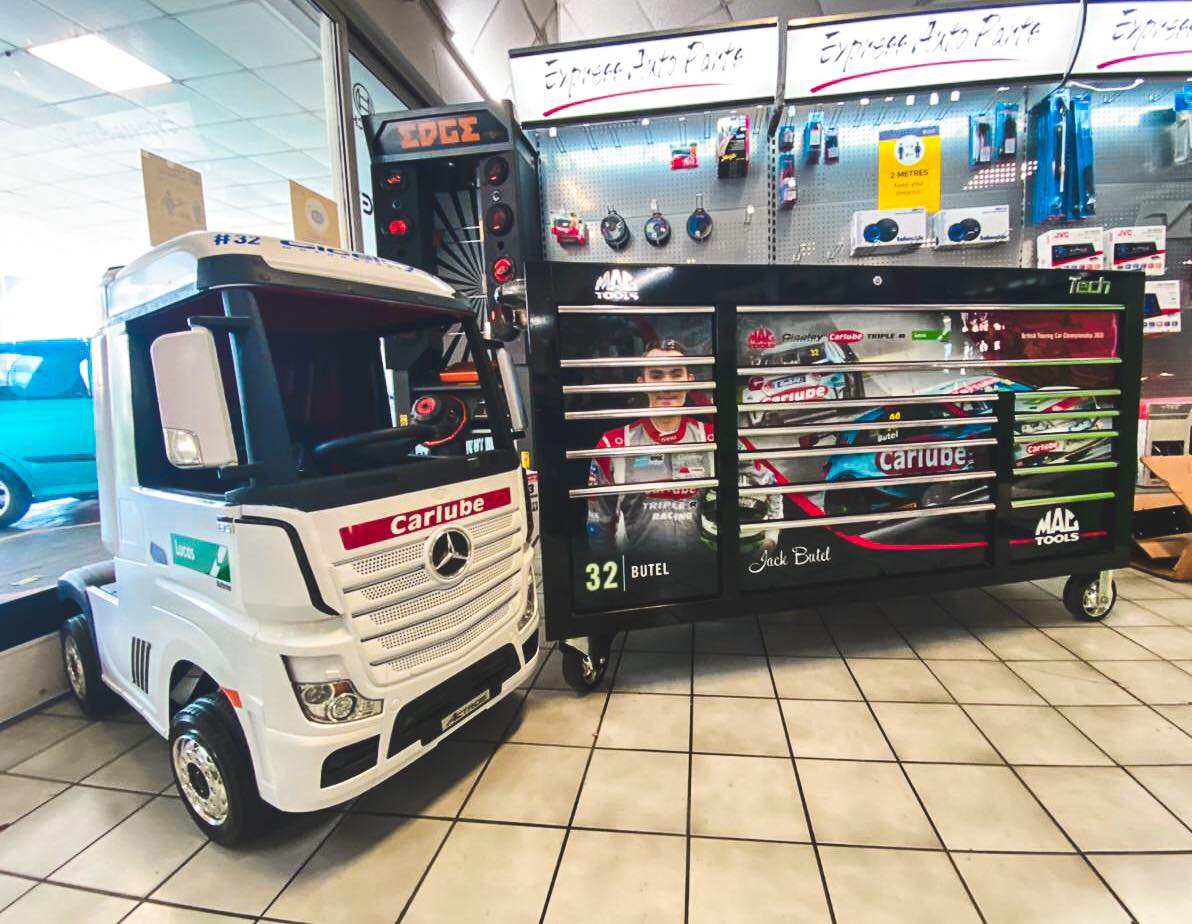 😍🧰🔧🏁 How cool is this??? Thank you to... - Jack Butel Racing