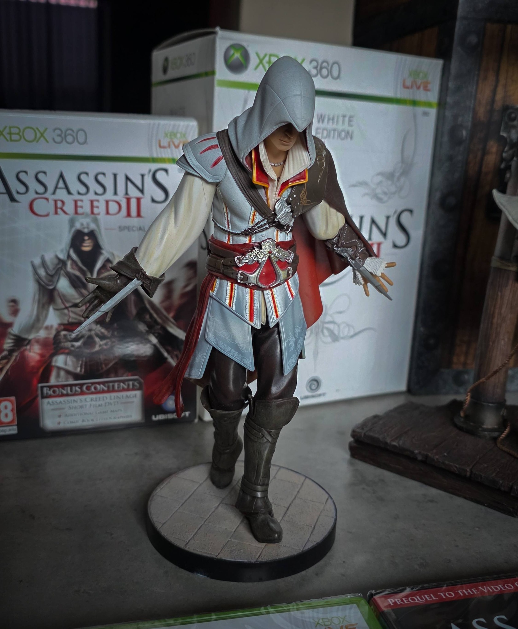 Assassin's Creed 2 White Edition game collection