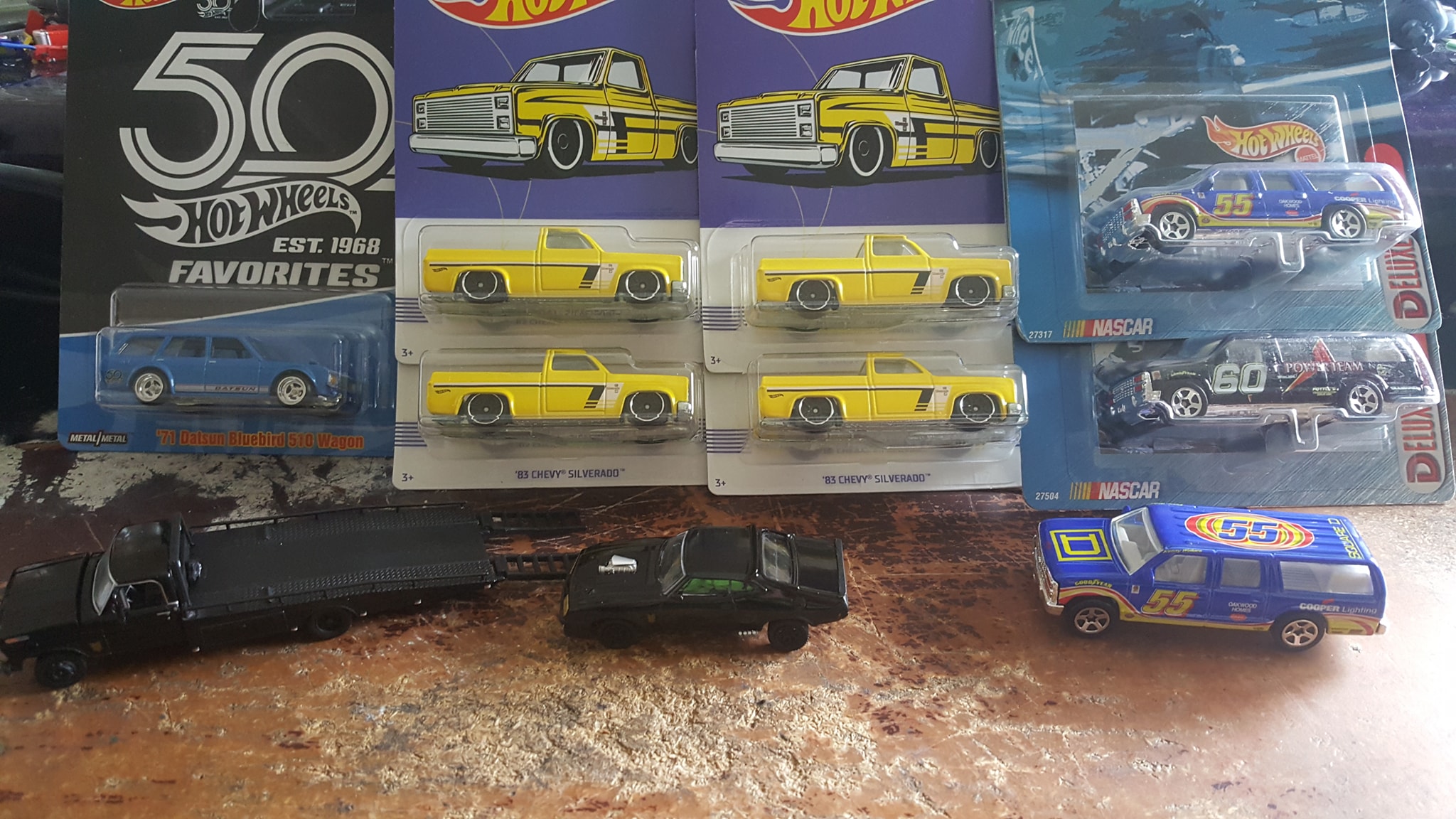 New Hot Wheels Whips Team Baurtwell Chevy Suburban die-cast metal