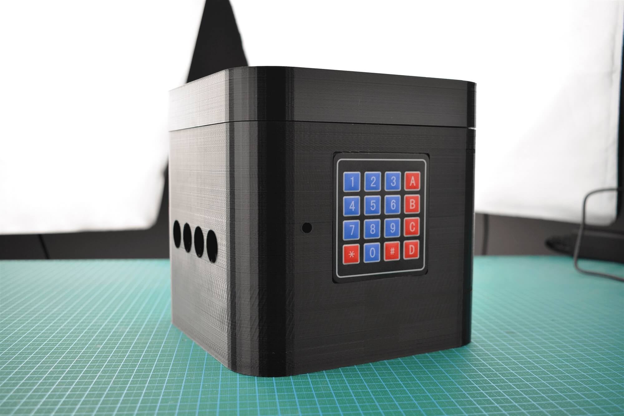 DFRobot - How to make an IOT Anti-addiction Box with...