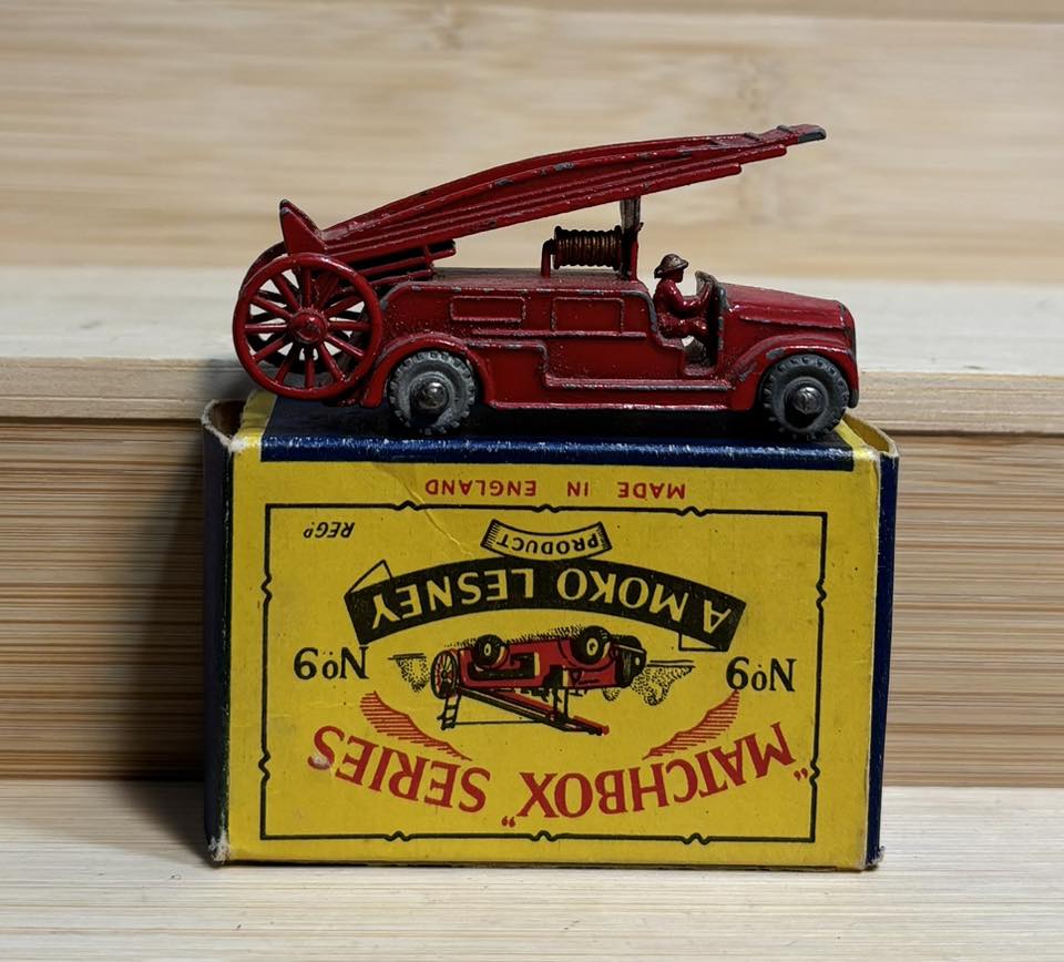 Rare 1/16 scale Dennis fire engine model found at swap meet