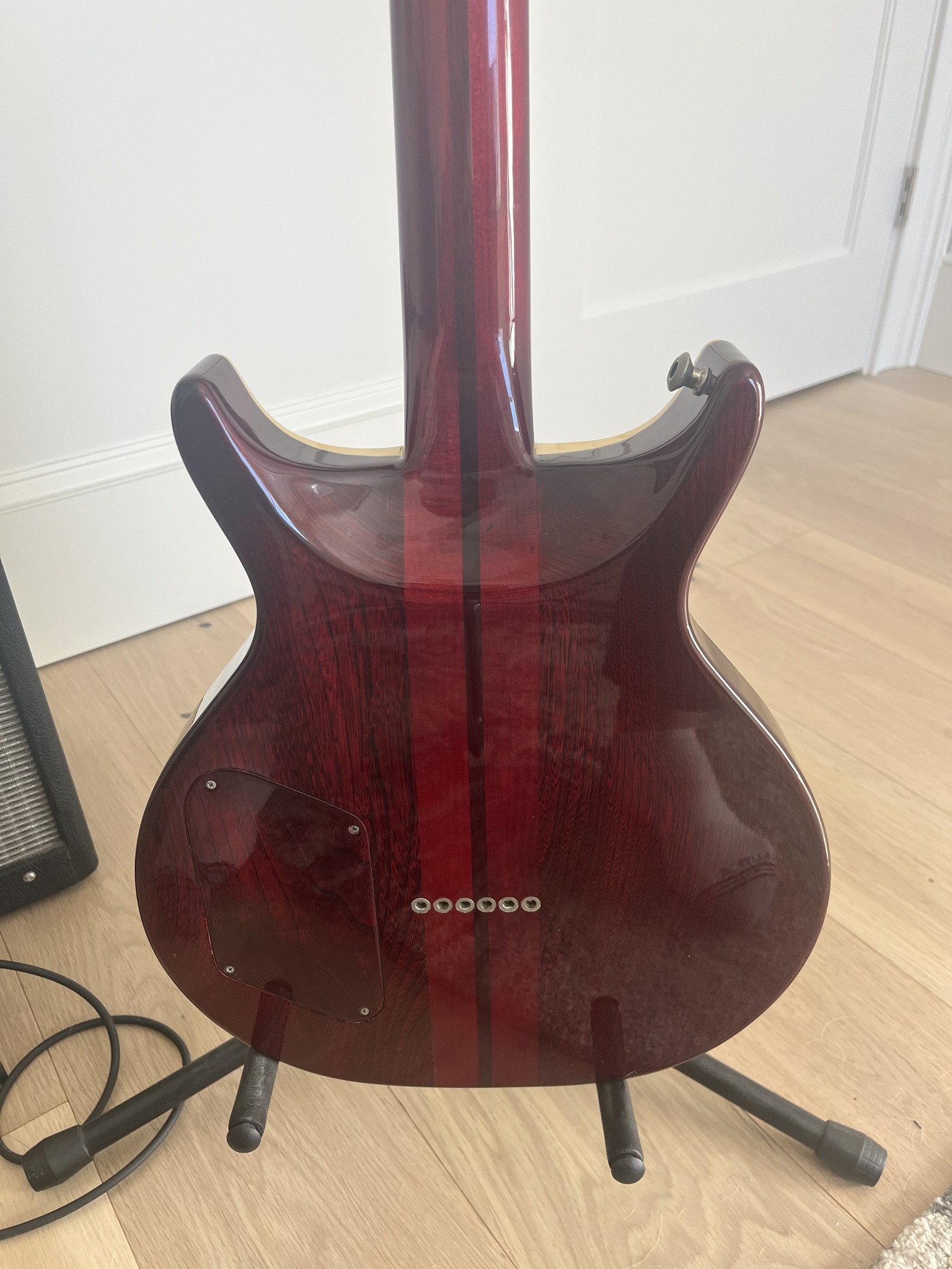 Identify 80's era guitar with Seymour Duncan pickups?