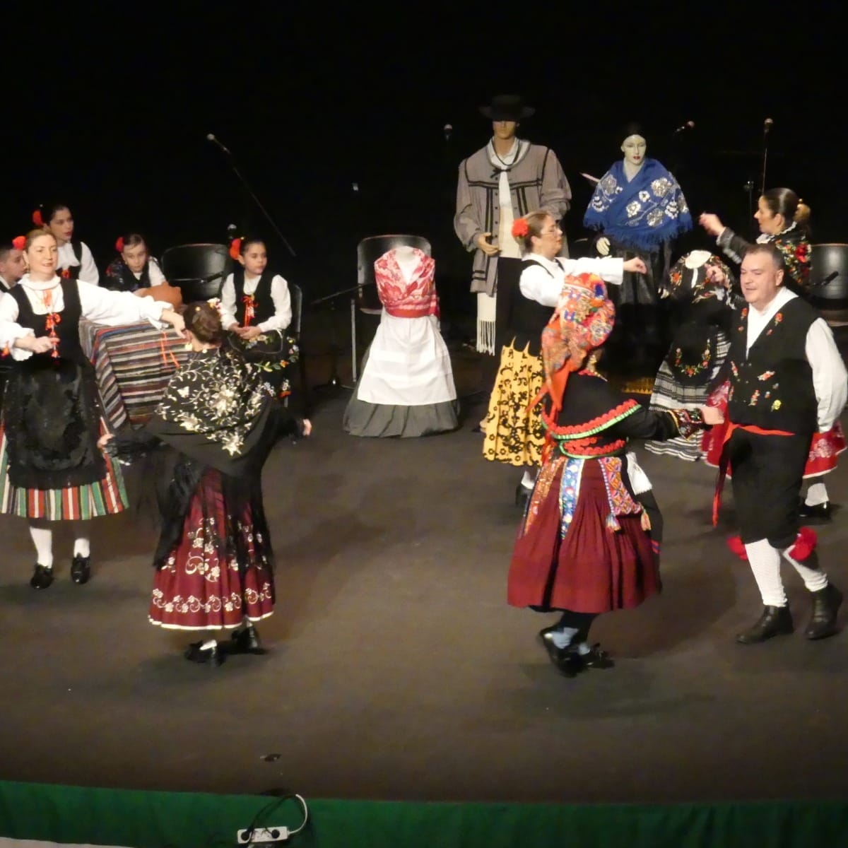 Grupo de Danzas 