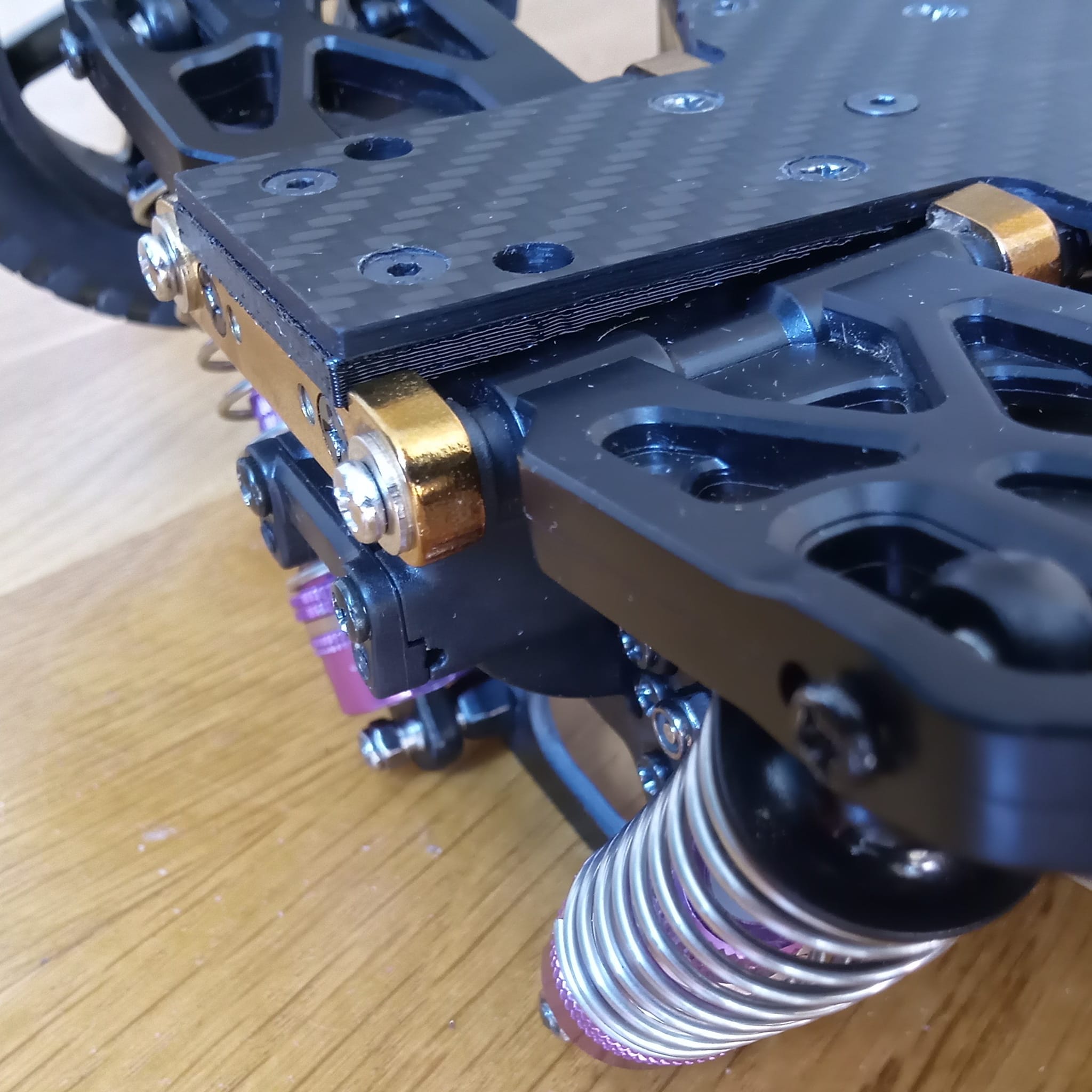 トレイ Wltoys 104002 upgrade with custom wedge and bumper