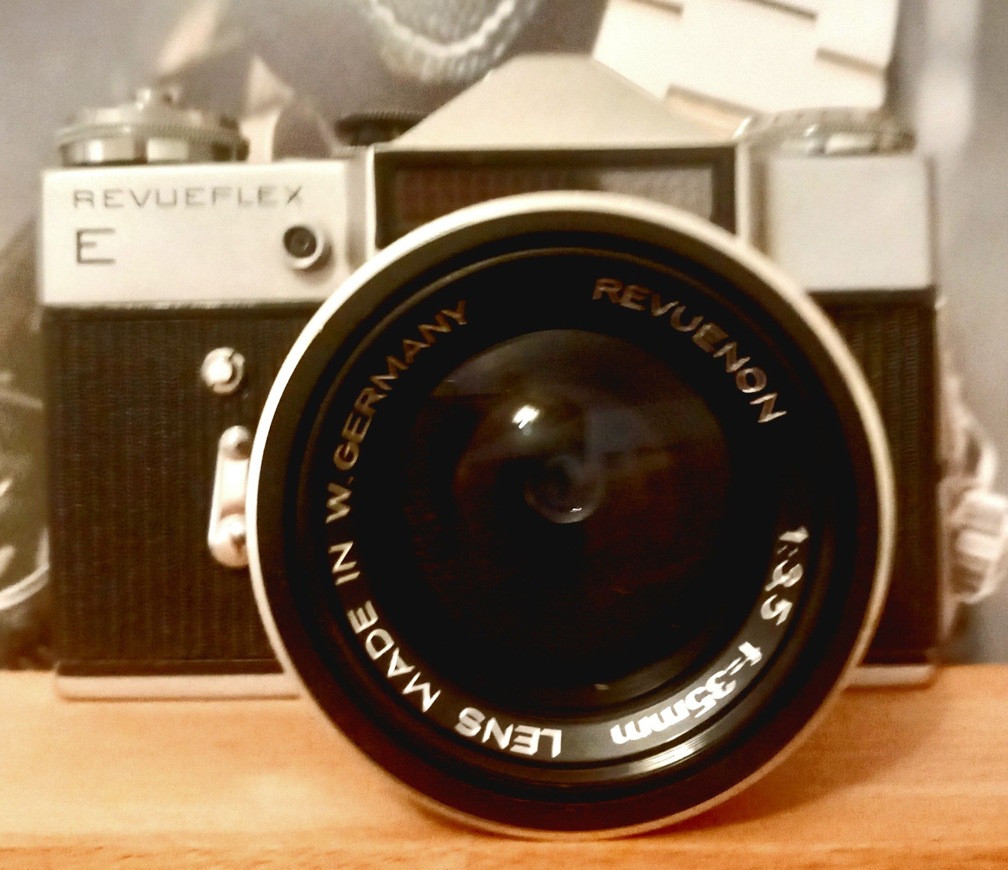 Revueflex 2002 vintage camera review