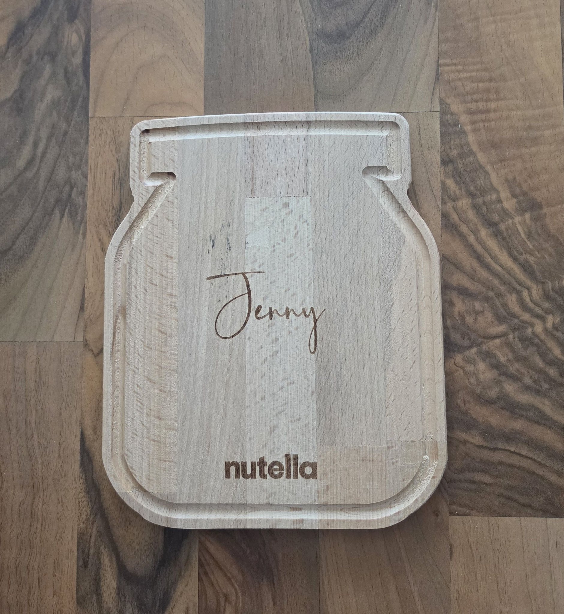 Jenn Fer ich habe mich für dich entschieden. 🙃 Meld dich gerne bei mir. Namensvetterin gesucht! Sag mir, warum du das limitierte Nutella- Frühstücksbrettchen haben möchtest. Wunschversand ist von de