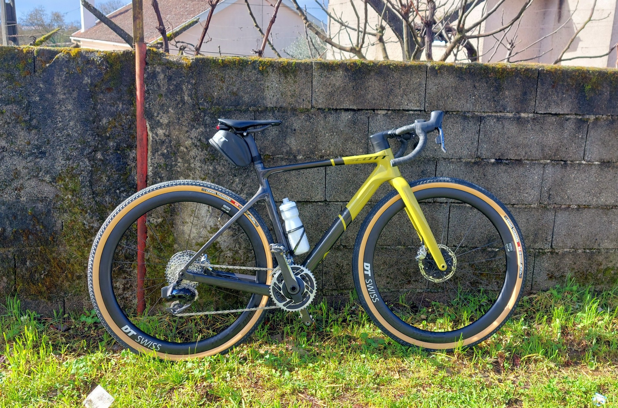 I just tested the new Tufo Gravel Thundero HD 48mm tires on MTB