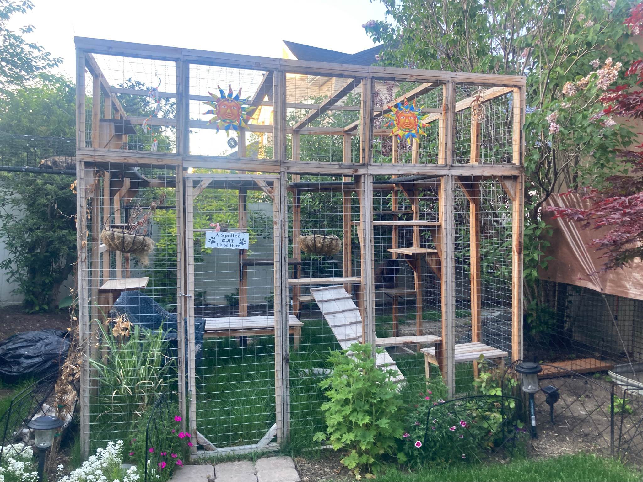 Outdoor Cat structures - Pet Crates & Carriers - Sandy, Utah | Facebook ...