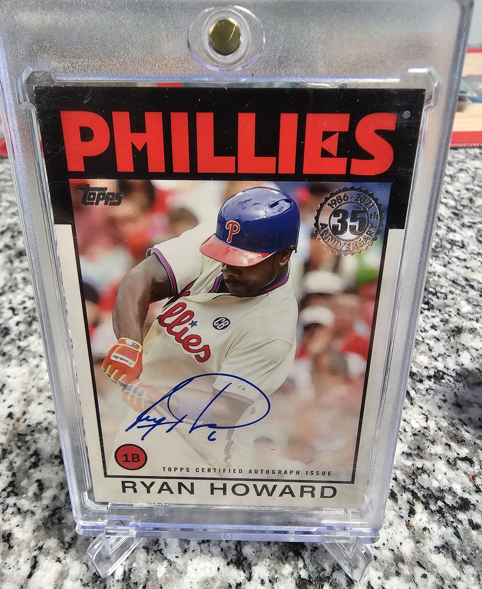 Ryan Howard autograph addition