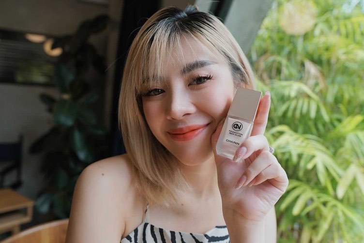 Chainin - คุณเฟิร์น @monthira_isw ใช้รองพื้น CHAININ... | Facebook