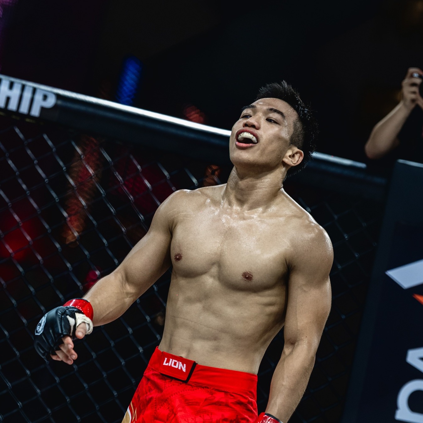 Minh Hoàng (@minh.hoang.109876) • Facebook