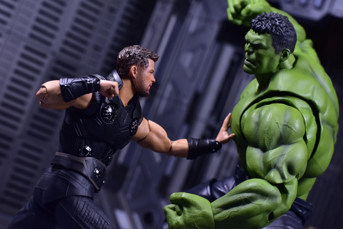 Medicom Mafex 104 Avengers Infinity War Thor Review https://youtu 