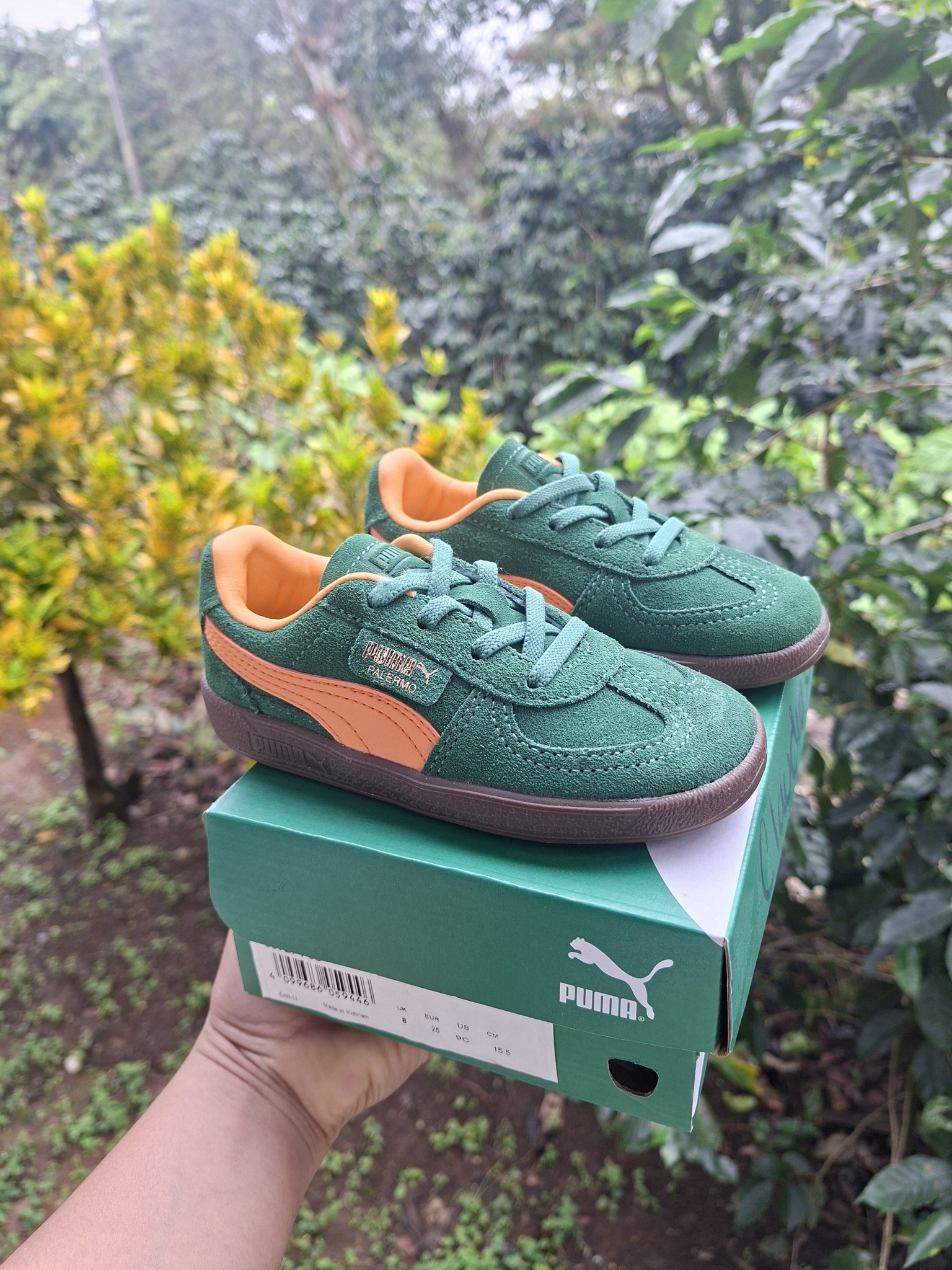 Tenis Adidas originales. Para hombre talla 6, viene un poco amplio