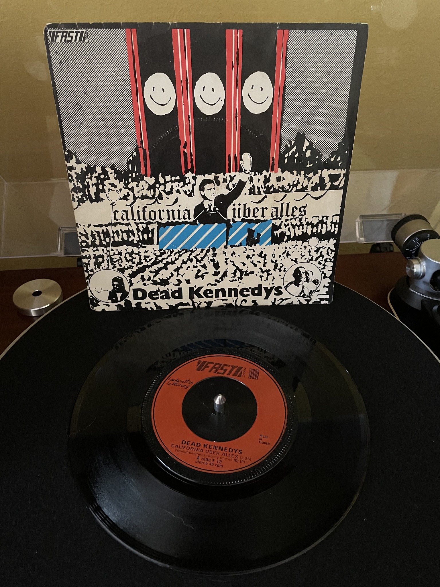 Dead Kennedys - Holiday In Cambodia 7