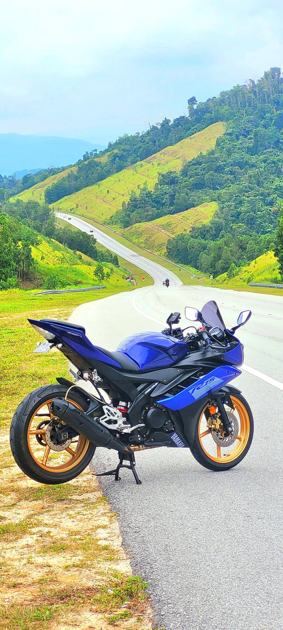 FZ 2016 (Enjin Gold) Full convert R15 V2 - Motorcycles & Scooters ...