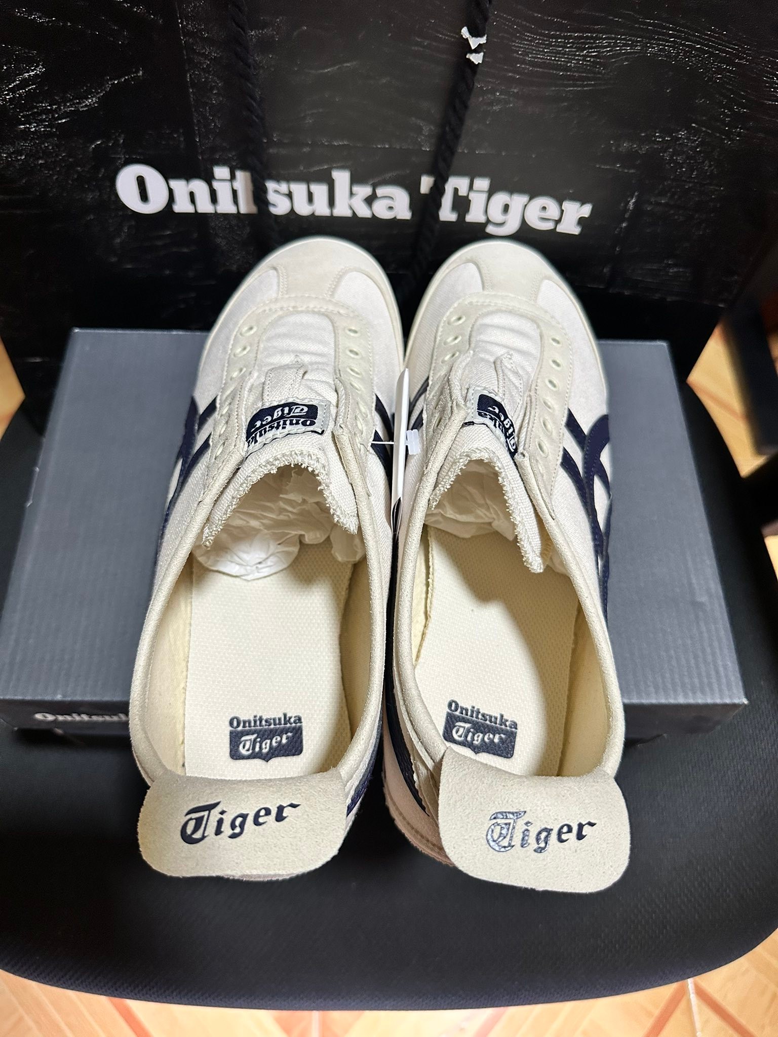 Onitsuka Tiger Mexico 66 Slip-on Birch/Midnight