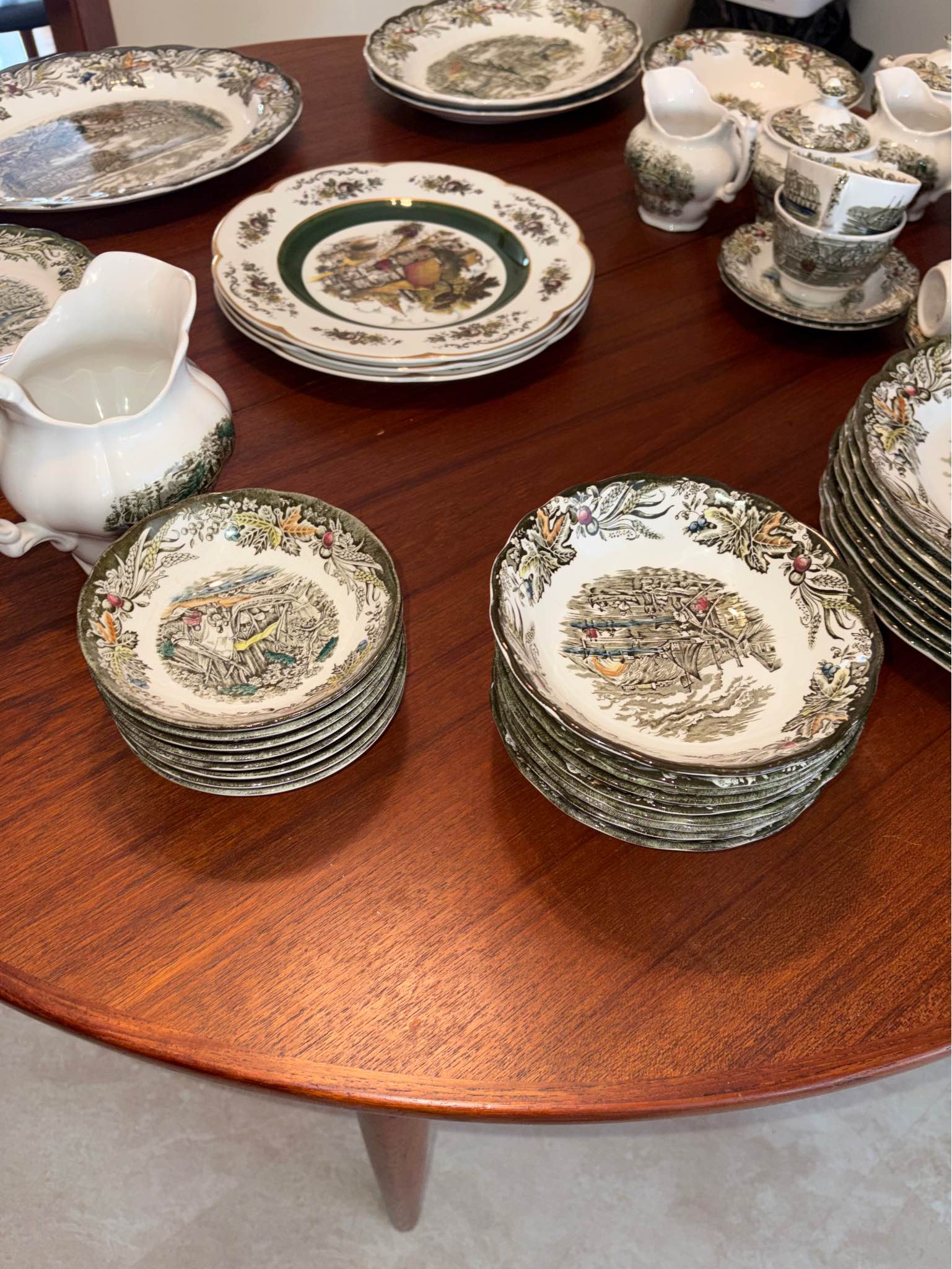 52 Piece Vintage Heritage 1847 Design Ridgeway of Staffordshire England ...