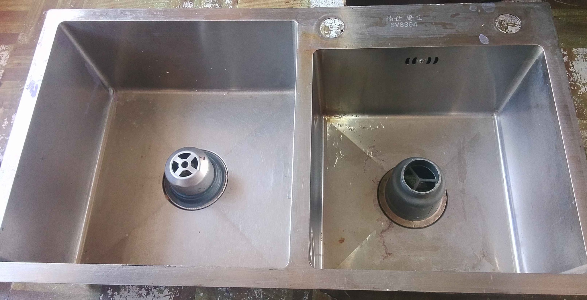 For sale Black&silver stainless steel lababo double with strainer ...