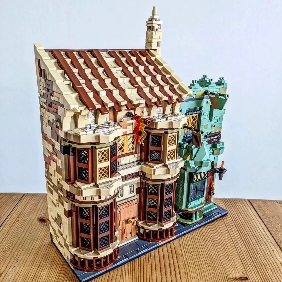 The Bricks Box - Moc by @gui.lego Instagram link ⬇️... | Facebook