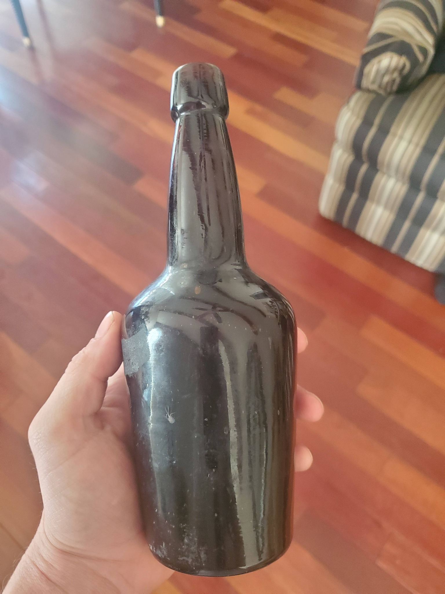 What is the age of this vintage Cascade beer bottle?