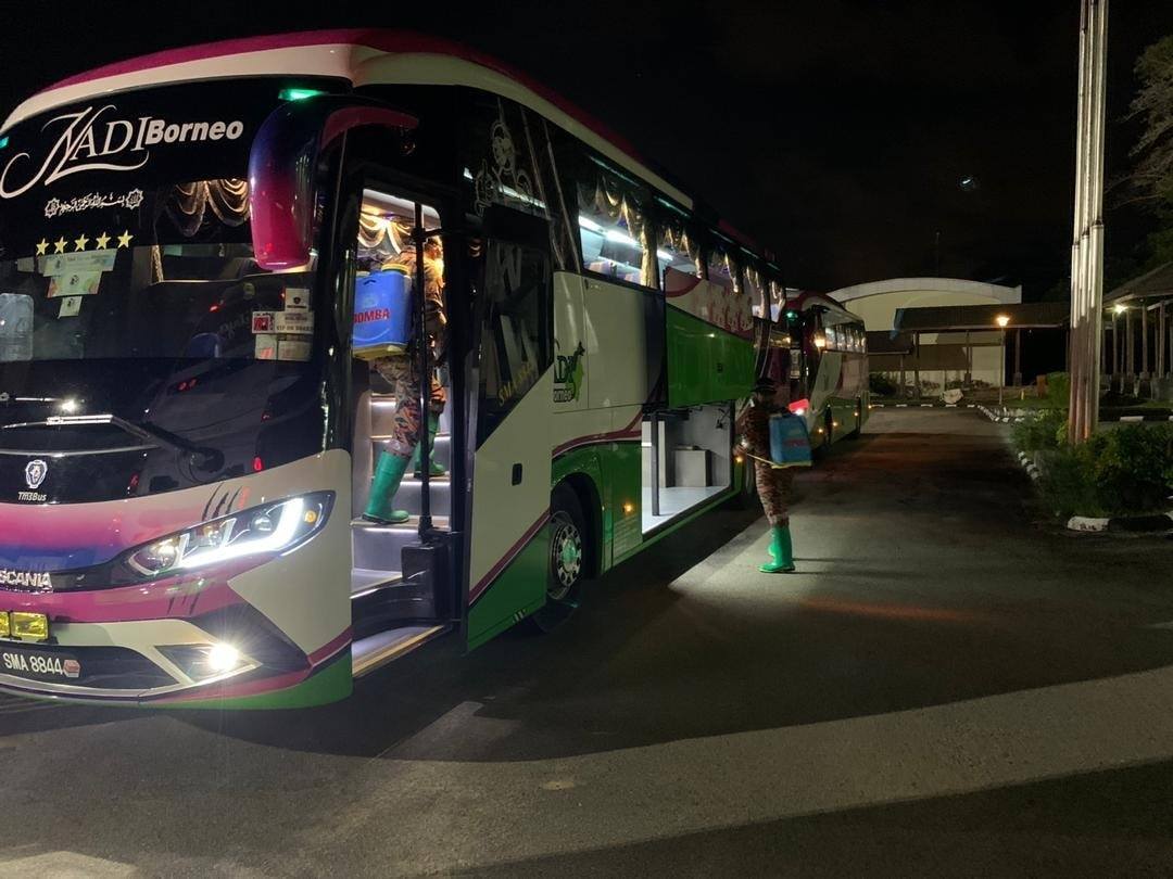 BES Labuan - Proses sanitasi 5 buah bas yang dijalankan... | Facebook