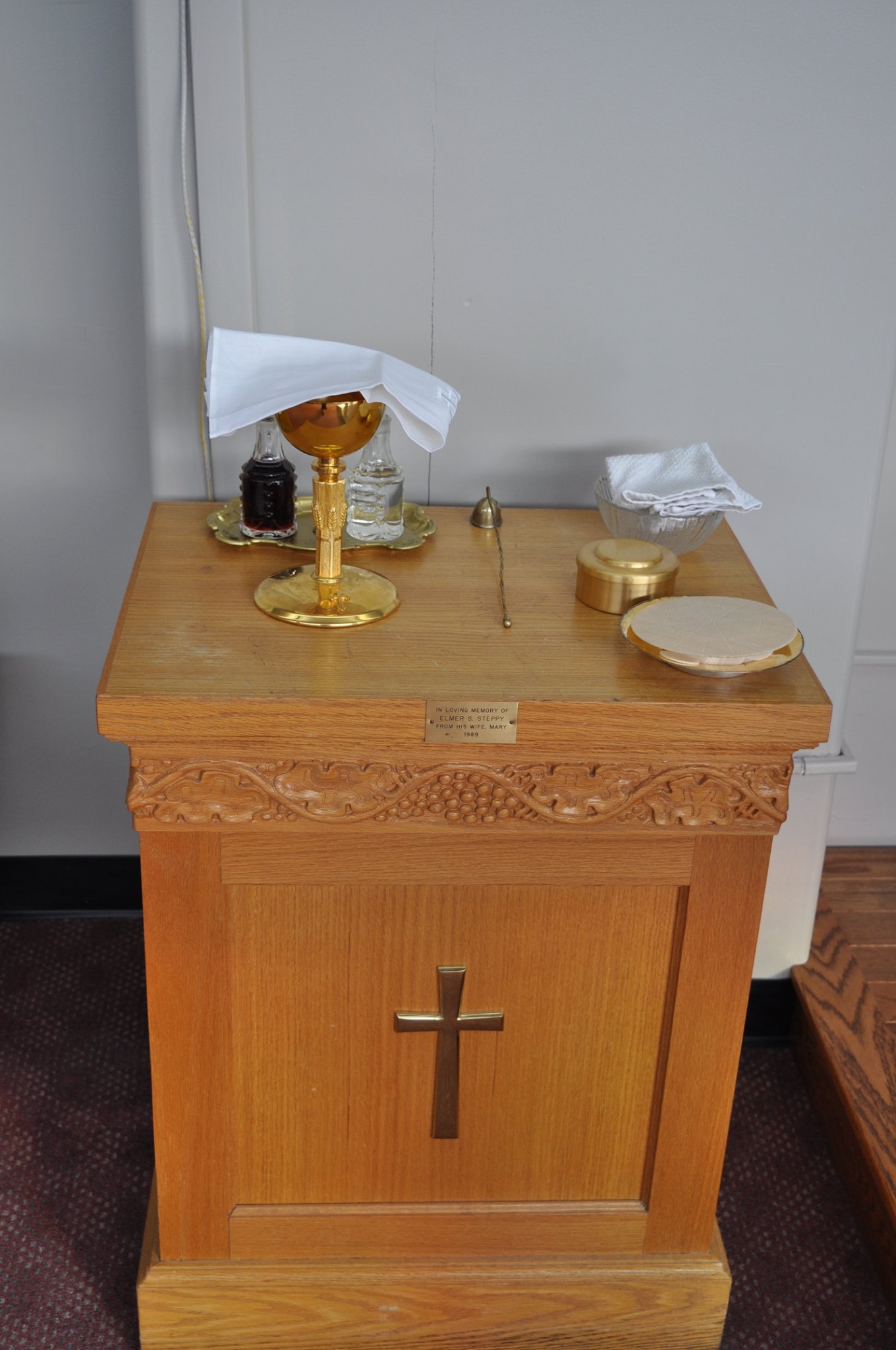 Fr. Bert Kozen celebrated our first mass in our new chapel this morning ...